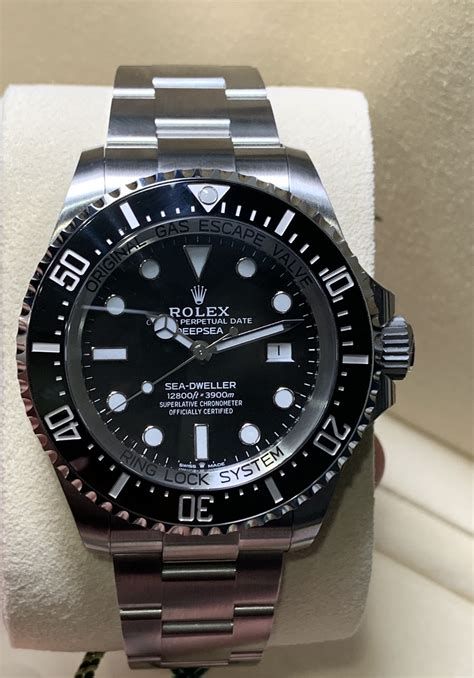 rolex deepsea dweller 12800|rolex deepsea 126660 discontinued.